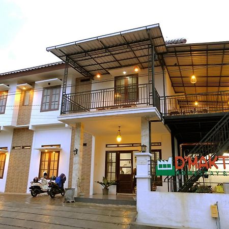 Oyo 350 D' Maktab Homestay Syariah Malang Buitenkant foto
