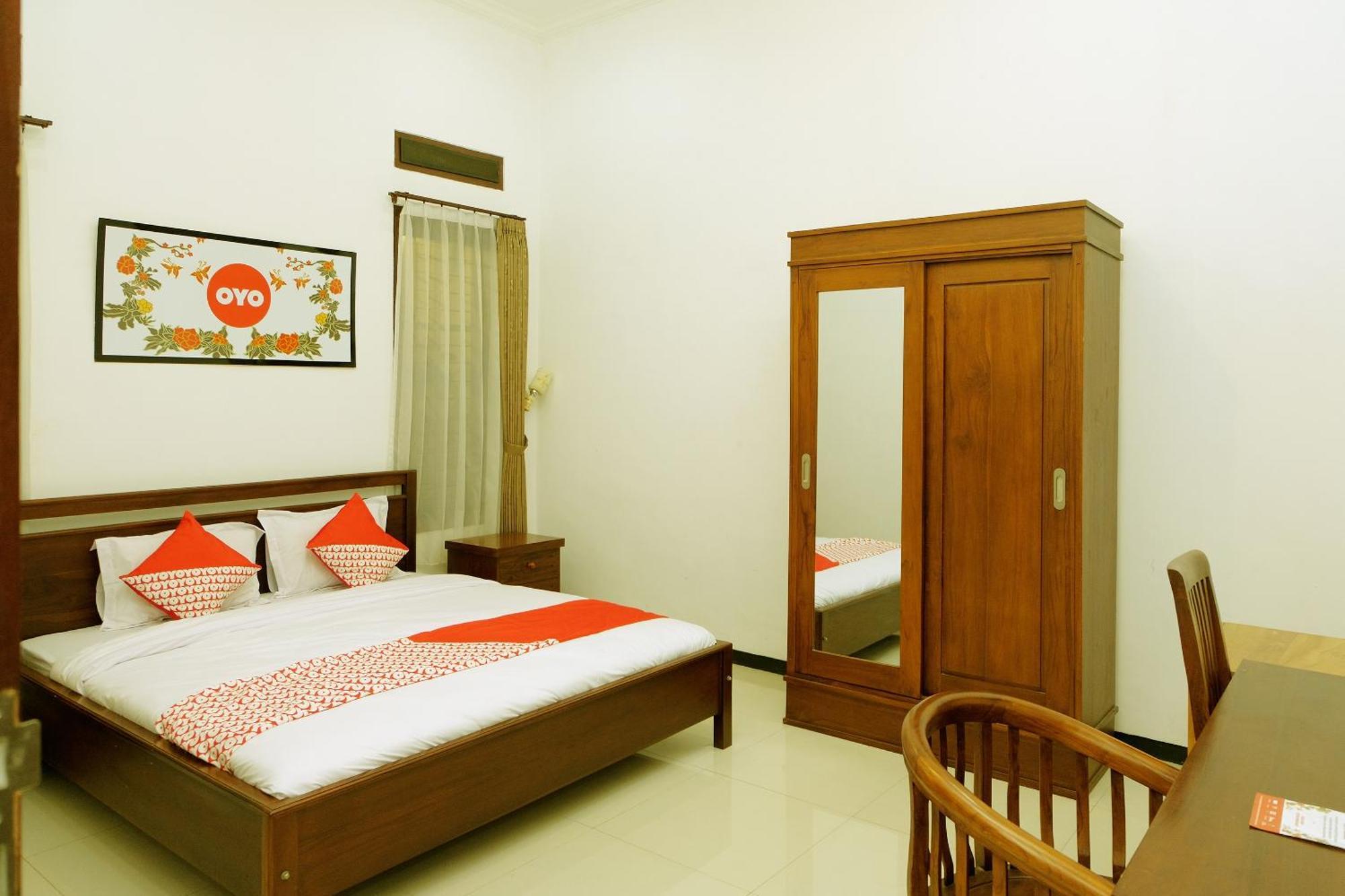 Oyo 350 D' Maktab Homestay Syariah Malang Buitenkant foto