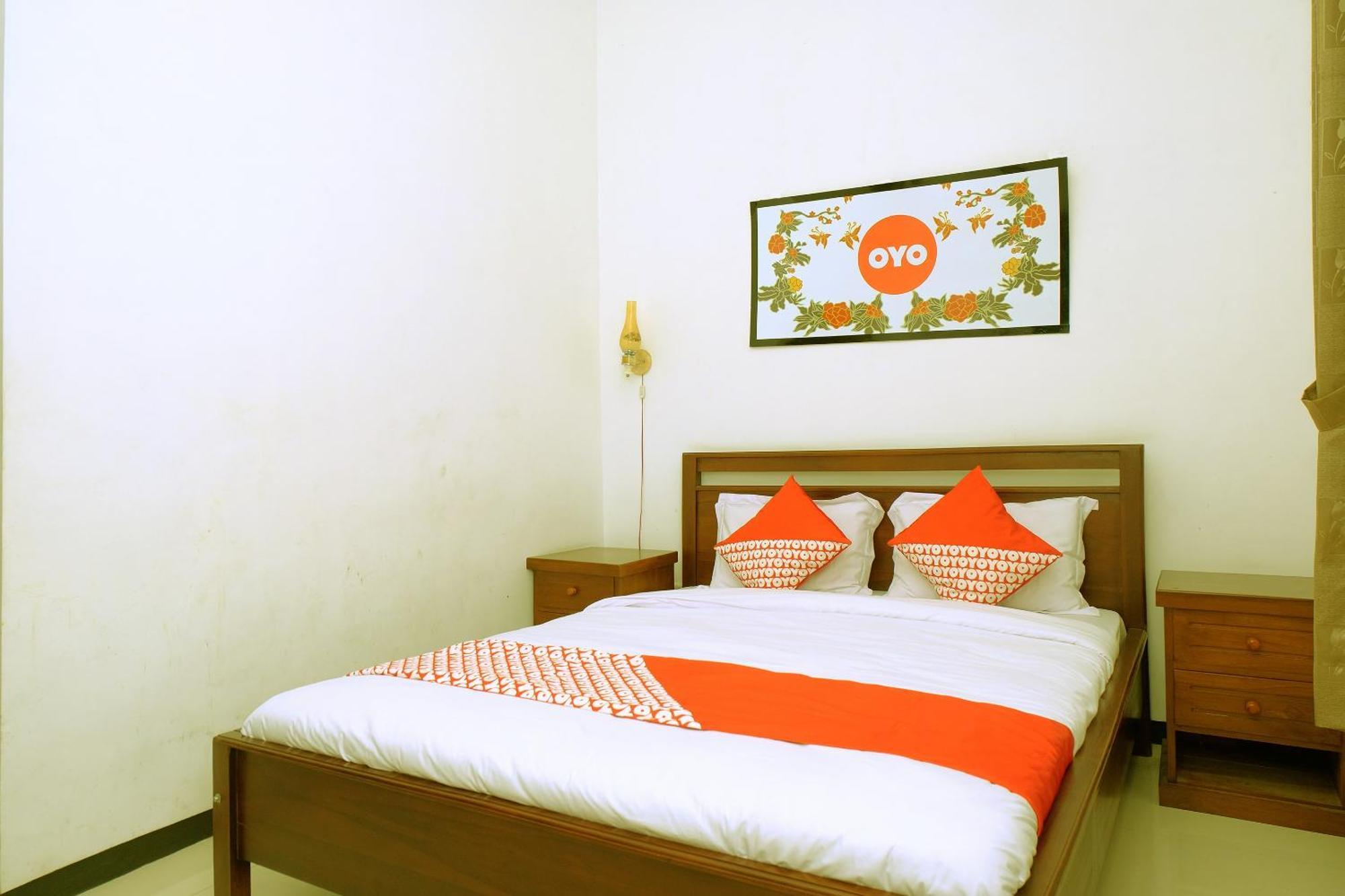 Oyo 350 D' Maktab Homestay Syariah Malang Buitenkant foto
