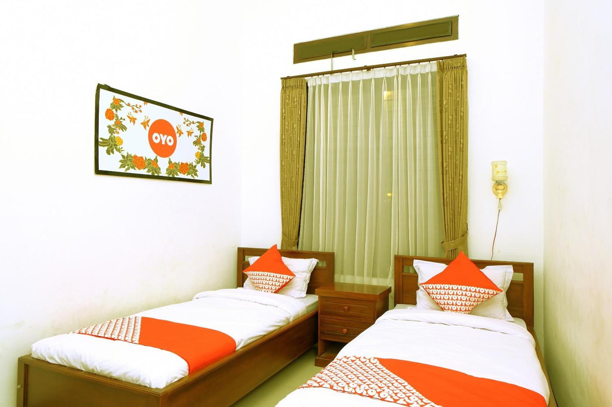 Oyo 350 D' Maktab Homestay Syariah Malang Buitenkant foto